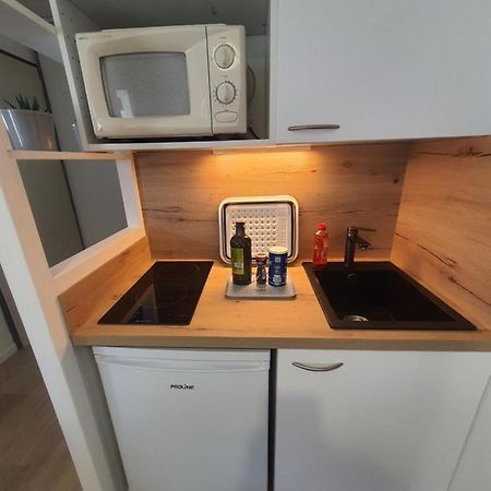 Studio Au Calme Espace Exterieur Parking Gratuit Dans La Rue Grenoble Luaran gambar